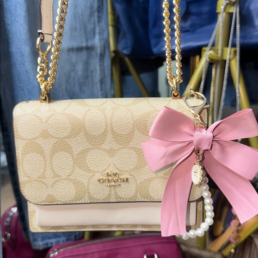 🎀 Coach Signature Klare Shoulder Bag Light Khaki Chalk Chain Strap bow 🎀 Purse 👛